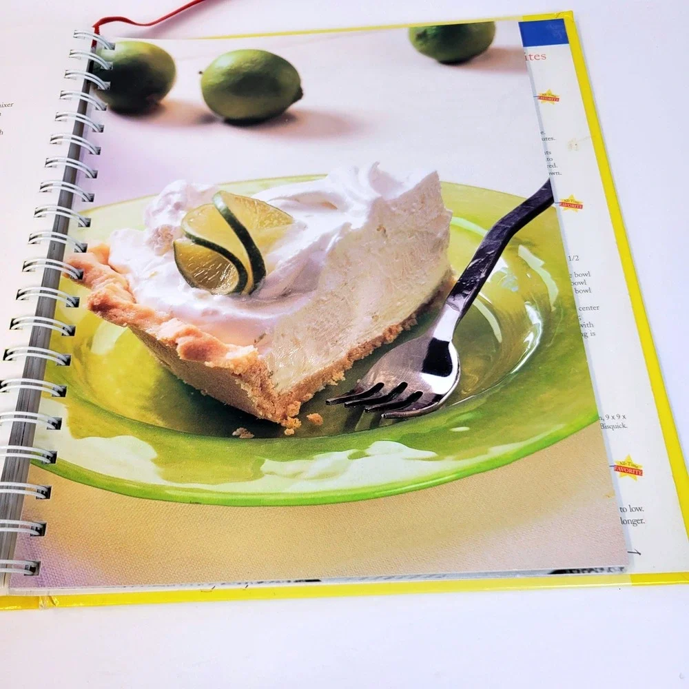 Betty Crocker Bisquick Cookbook Hardback Spiral Bound Recipes Book 2000's Era